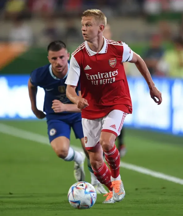 Framed Print : Arsenal's Oleksandr Zinchenko in Action Against Chelsea in the Florida Cup 2022-23