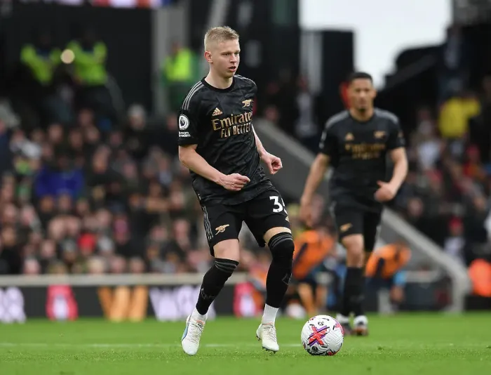 Framed Print : Arsenal's Oleksandr Zinchenko in Action Against Fulham in the Premier League