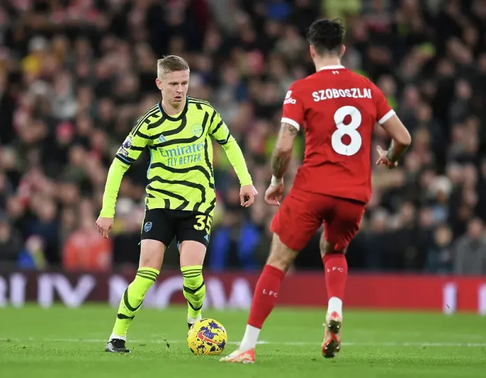 Framed Print : Arsenal's Oleksandr Zinchenko Faces Off Against Liverpool in the Premier League (2023-24)