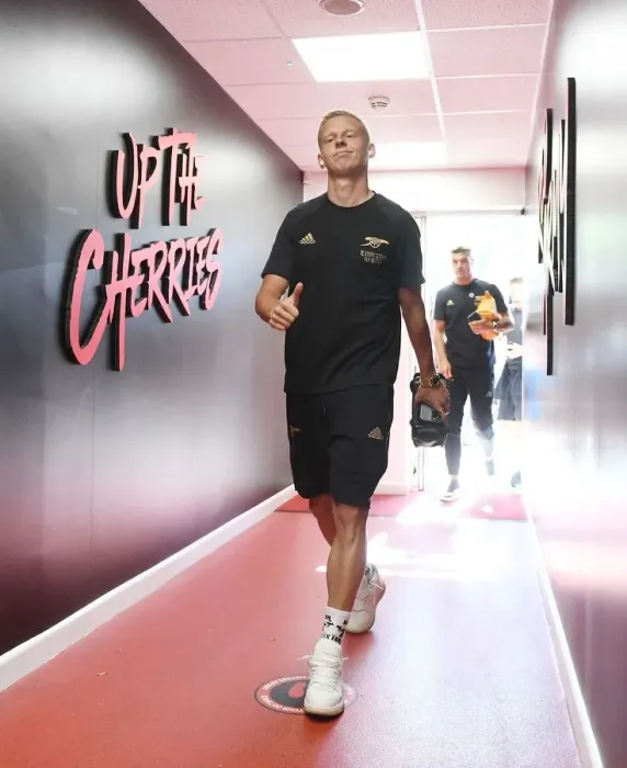 Framed Print : Arsenal's Oleksandr Zinchenko Gears Up for AFC Bournemouth Clash in 2022-23 Premier League