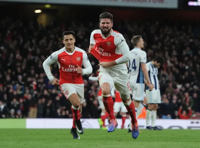 Framed Print : Arsenal's Olivier Giroud and Alexis Sanchez Celebrate Goal Against West Bromwich Albion (2016-17)