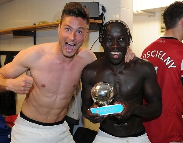 Arsenal's Olivier Giroud and Bacary Sagna Celebrate Premier League Victory over Newcastle United
