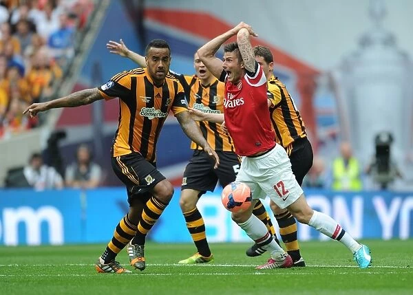Arsenal's Olivier Giroud Contests Handball Call Against Hull's Tom Huddlestone in FA Cup Final