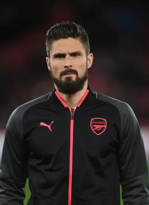 Framed Print : Arsenal's Olivier Giroud Readies for BATE Borisov Clash in Europa League Framed Print : Arsenal's Olivier Giroud Readies for BATE Borisov Clash in Europa League