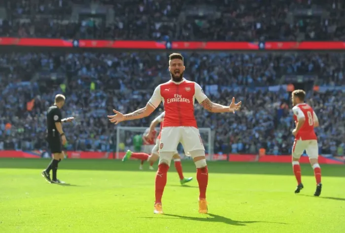 Framed Print : Arsenal's Olivier Giroud Scores Thrilling Goal to Secure FA Cup Semi-Final Victory Over Manchester City