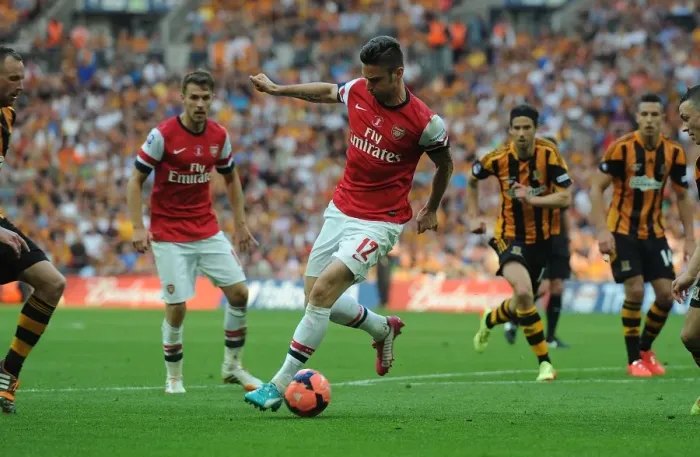 Framed Print : Arsenal's Olivier Giroud Sets Up Aaron Ramsey for FA Cup-Winning Goal vs Hull City (2014) Framed Print : Arsenal's Olivier Giroud Sets Up Aaron Ramsey for FA Cup-Winning Goal vs Hull City (2014)