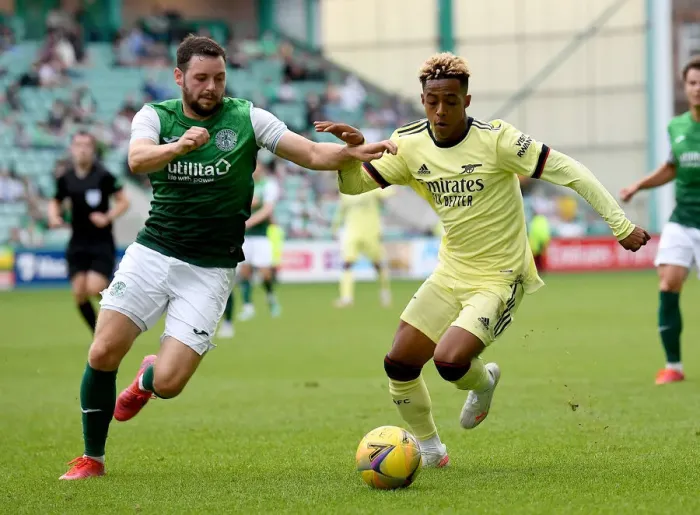 Framed Print : Arsenal's Omari Hutchinson Shines in Hibernian Friendly Framed Print : Arsenal's Omari Hutchinson Shines in Hibernian Friendly