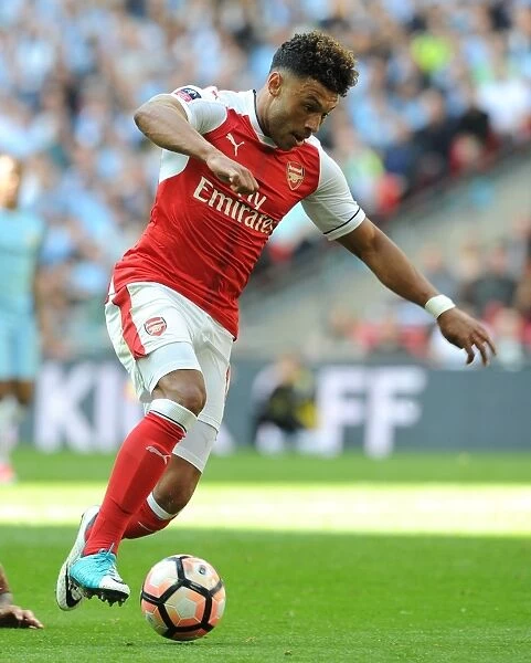 Arsenal's Oxlade-Chamberlain Prepares for FA Cup Semi-Final Battle against Manchester City