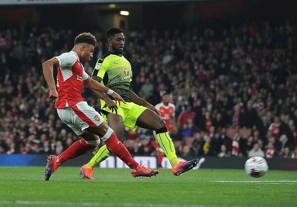 Arsenal's Oxlade-Chamberlain Scores in EFL Cup Victory over Reading