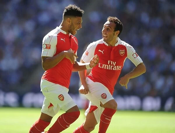Arsenal's Oxlade-Chamberlain Scores Thrilling Goal Against Chelsea in Community Shield 2015-16