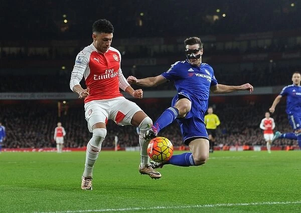 Arsenal's Oxlade-Chamberlain vs. Chelsea's Azpilicueta: Intense Clash in Premier League Showdown