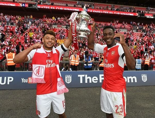Arsenal's Oxlade-Chamberlain and Welbeck: FA Cup Victory Celebration