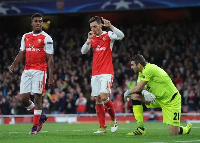 Framed Print : Arsenal's Ozil Scores Hat-trick: Arsenal Crush Ludogorets 6-0 in Champions League Framed Print : Arsenal's Ozil Scores Hat-trick: Arsenal Crush Ludogorets 6-0 in Champions League