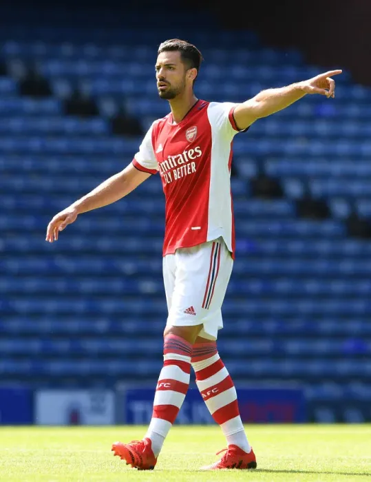 Framed Print : Arsenal's Pablo Mari in Action: Glasgow Rangers Pre-Season Clash, 2021
