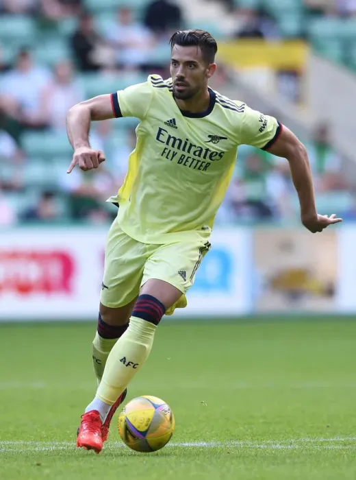 Framed Print : Arsenal's Pablo Mari in Action at Hibernian Friendly, Edinburgh (2021)