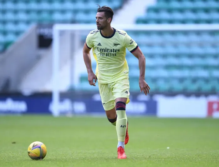 Framed Print : Arsenal's Pablo Mari in Action: Hibernian vs Arsenal (2021-22 Pre-Season Friendly)