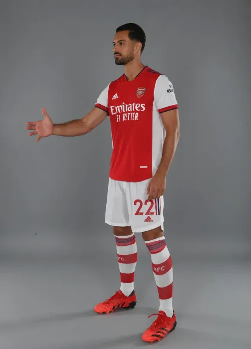 Framed Print : Arsenal's Pablo Mari Gears Up for 2021-22 Season at London Colney Training Ground Framed Print : Arsenal's Pablo Mari Gears Up for 2021-22 Season at London Colney Training Ground