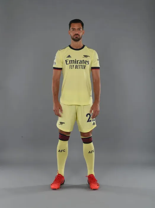 Framed Print : Arsenal's Pablo Mari Kicks Off 2021-22 Season at London Colney