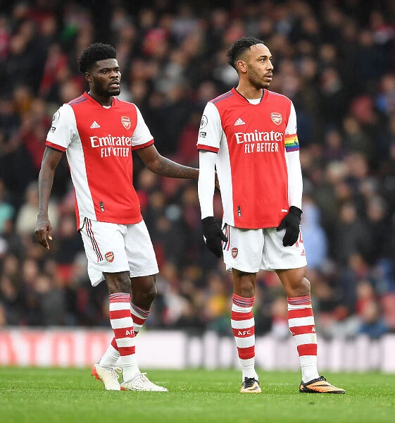 Arsenal's Partey and Aubameyang: A Force to Reckon With in Arsenal vs. Newcastle United (Premier League 2021-22)