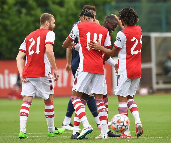 Arsenal's Pepe Scores, Elneny and Aubameyang Celebrate in Pre-Season Friendly Against Millwall