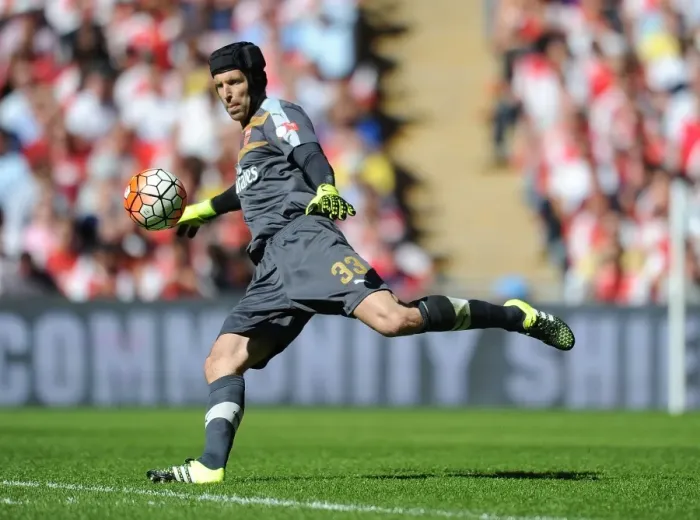 Framed Print : Arsenal's Petr Cech in Action: Arsenal vs. Chelsea - FA Community Shield 2015-16 Framed Print : Arsenal's Petr Cech in Action: Arsenal vs. Chelsea - FA Community Shield 2015-16