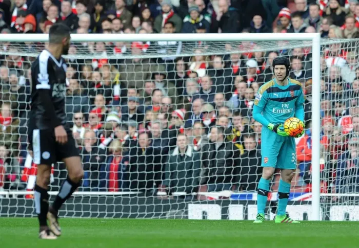 Framed Print : Arsenal's Petr Cech in Action: Arsenal vs. Leicester City, Premier League 2015-16 Framed Print : Arsenal's Petr Cech in Action: Arsenal vs. Leicester City, Premier League 2015-16