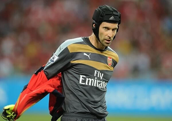 Arsenal's Petr Cech in Action Against Everton at 2015 Asia Trophy, Singapore