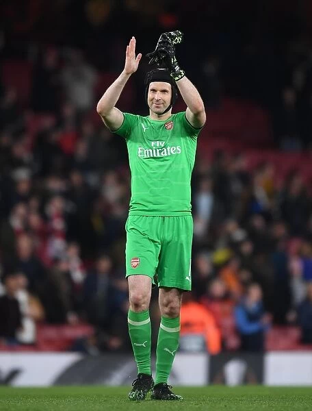 Arsenal's Petr Cech Applauding Fans after Europa League Semi-Final First Leg vs Valencia