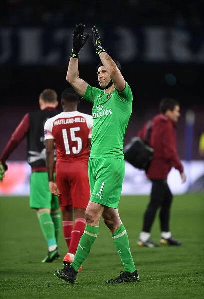 Arsenal's Petr Cech Celebrates Quarterfinals Victory over Napoli in Europa League