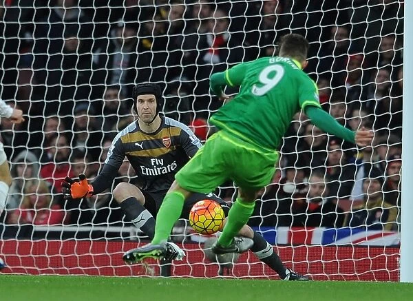 Arsenal's Petr Cech: Sunderland Savior with Unforgettable Save