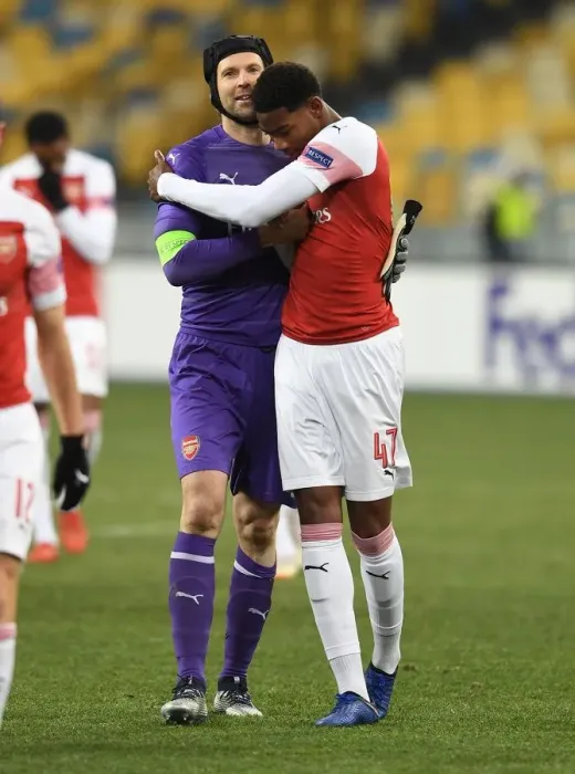 Framed Print : Arsenal's Petr Cech and Zech Medley Celebrate UEFA Europa League Victory over Vorskla Poltava