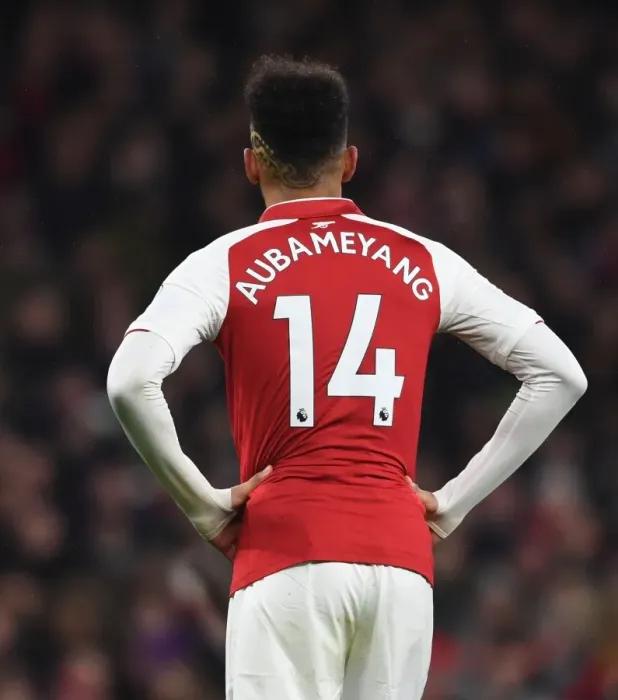 Framed Print : Arsenal's Pierre-Emerick Aubameyang in Action against Everton (Premier League 2017-18) Framed Print : Arsenal's Pierre-Emerick Aubameyang in Action against Everton (Premier League 2017-18)