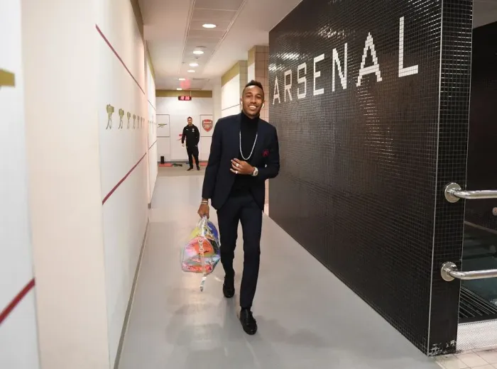Framed Print : Arsenal's Pierre-Emerick Aubameyang in the Changing Room Before Arsenal vs Valencia - UEFA Europa League Semi-Final, First Leg