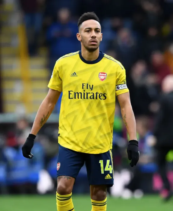 Framed Print : Arsenal's Pierre-Emerick Aubameyang Prepares for Burnley Clash in Premier League (2019-20) Framed Print : Arsenal's Pierre-Emerick Aubameyang Prepares for Burnley Clash in Premier League (2019-20)
