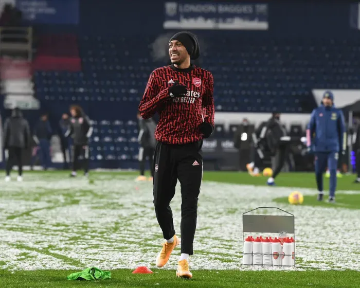 Framed Print : Arsenal's Pierre-Emerick Aubameyang Prepares for West Bromwich Albion Clash (2020-21)