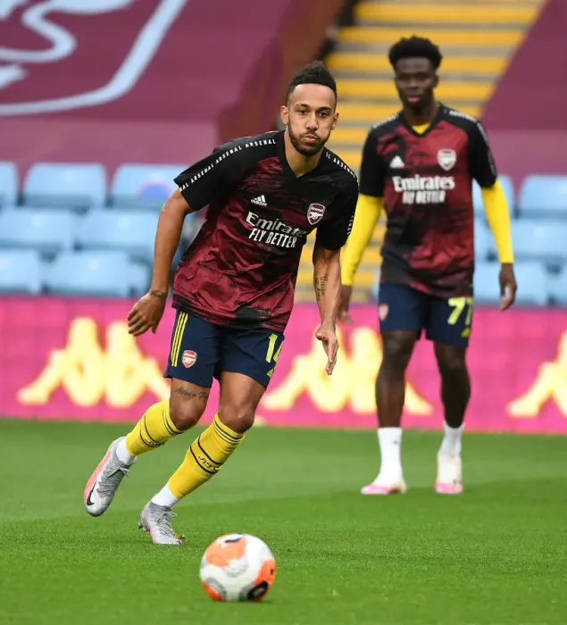 Framed Print : Arsenal's Pierre-Emerick Aubameyang Ready for Aston Villa Clash in Premier League (2019-20)
