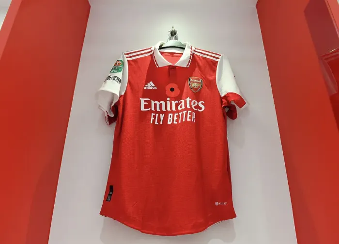 Framed Print : Arsenal's Poppy-Emblazoned Jerseys: Arsenal vs Brighton & Hove Albion, Carabao Cup 2022-23 Framed Print : Arsenal's Poppy-Emblazoned Jerseys: Arsenal vs Brighton & Hove Albion, Carabao Cup 2022-23