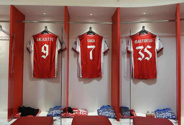 Arsenal's Pre-Match Focus: Lacazette, Saka, and Martinelli's Shirts in the Changing Room before Carabao Cup Semi-Final vs Liverpool