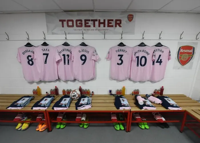 Framed Print : Arsenal's Pre-Match Huddle: AFC Bournemouth vs Arsenal, Premier League 2022-23