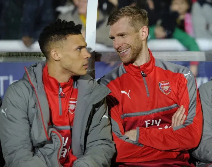 Framed Print : Arsenal's Pre-Match Huddle at Sutton United: The Emirates FA Cup Fifth Round Showdown