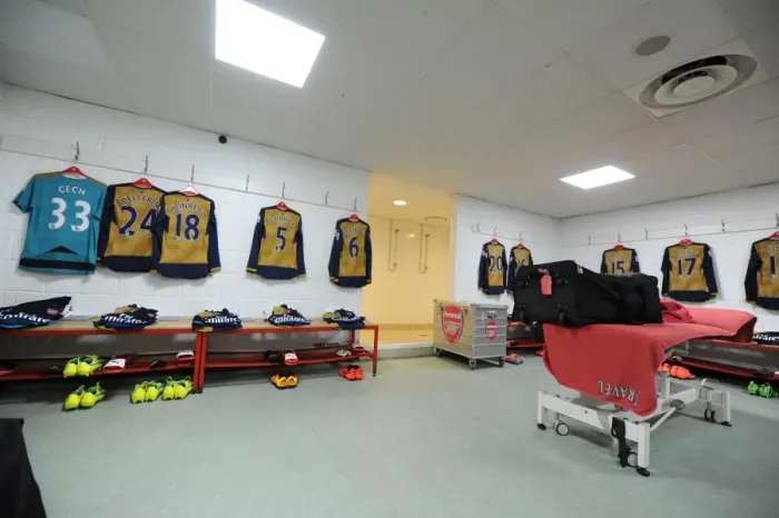 Framed Print : Arsenal's Pre-Match Huddle: United Front Against Bournemouth, Premier League 2015-16
