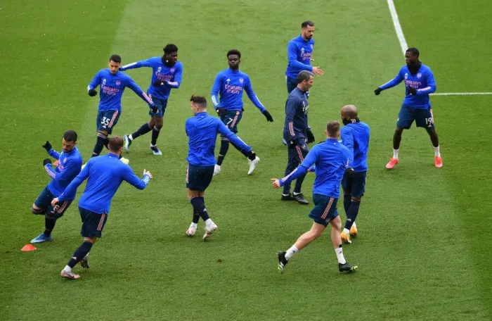 Framed Print : Arsenal's Pre-Match Warm-Up at Bramall Lane: Sheffield United vs Arsenal (Premier League, 2020-21)