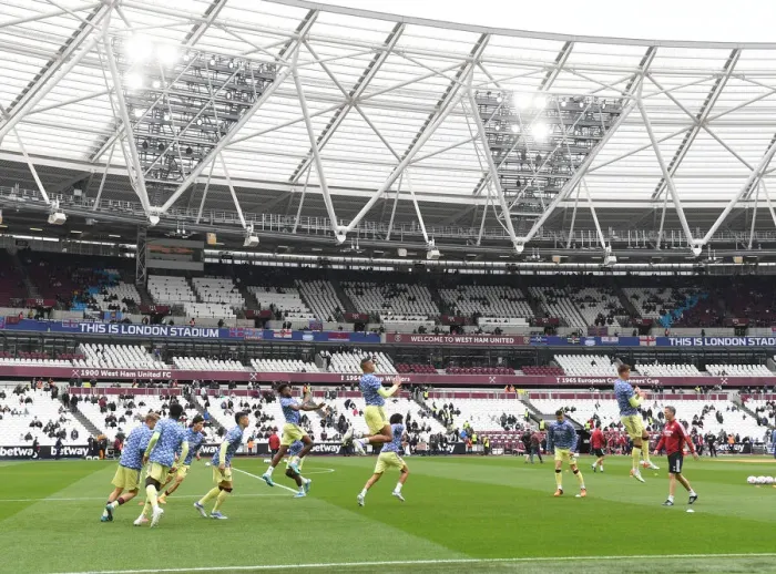 Framed Print : Arsenal's Pre-Match Warm-Up at London Stadium: West Ham United vs Arsenal (Premier League, 2021-22) Framed Print : Arsenal's Pre-Match Warm-Up at London Stadium: West Ham United vs Arsenal (Premier League, 2021-22)