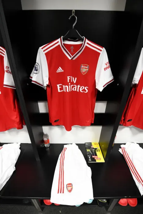 Framed Print : Arsenal's Premier League Showdown: Preparing for Watford (Watford v Arsenal 2019-20)