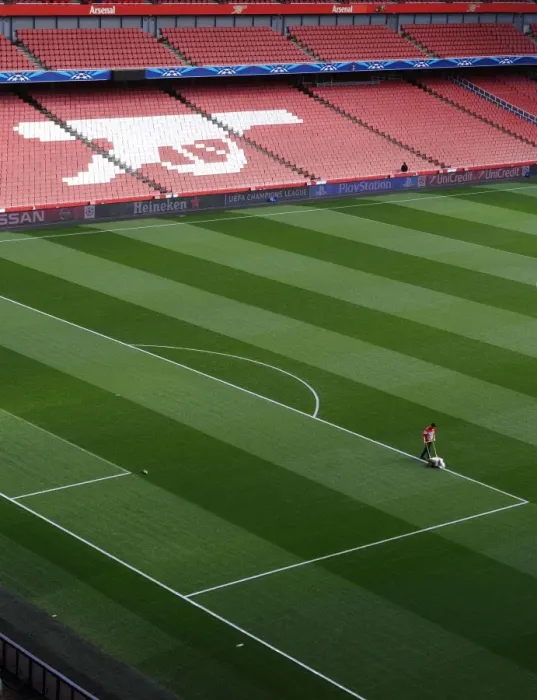 Framed Print : Arsenal's Prepared Emirates Stadium Pitch for Monaco Clash (2015)