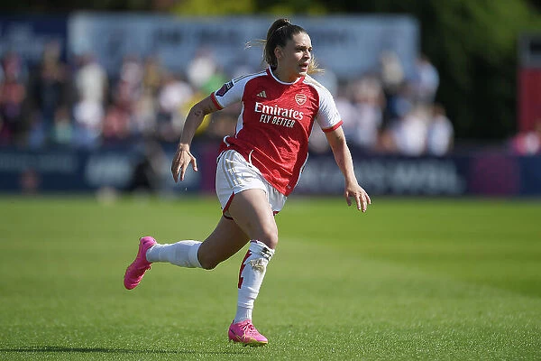 Arsenal's Queiroz Shines: Arsenal Women vs. Aston Villa, FA Women's Super League 2022-23