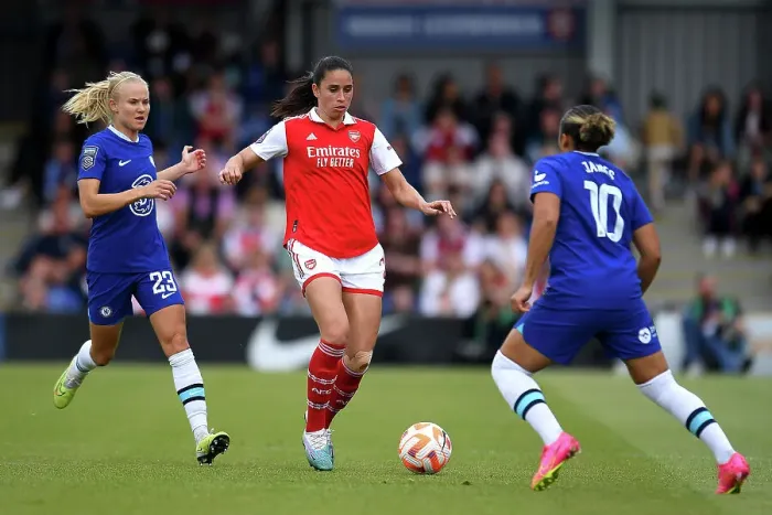 Framed Print : Arsenal's Rafaelle Souza Faces Off Against Chelsea's Pernille Harder and Lauren James in FA Women's Super League Clash