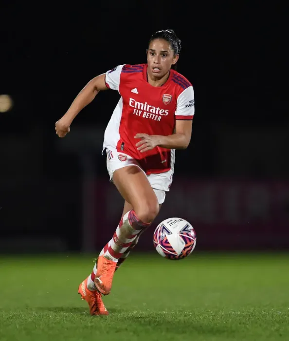 Framed Print : Arsenal's Rafaelle Souza Shines in FA WSL Showdown Against Brighton Hove Albion