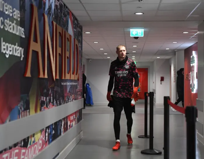 Framed Print : Arsenal's Ramsdale Prepares for Liverpool Showdown in Premier League Clash