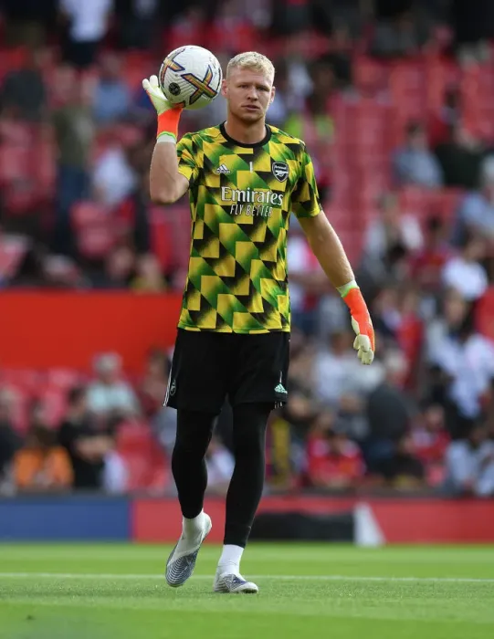 Framed Print : Arsenal's Ramsdale Readies for Manchester United Showdown in the 2022-23 Premier League